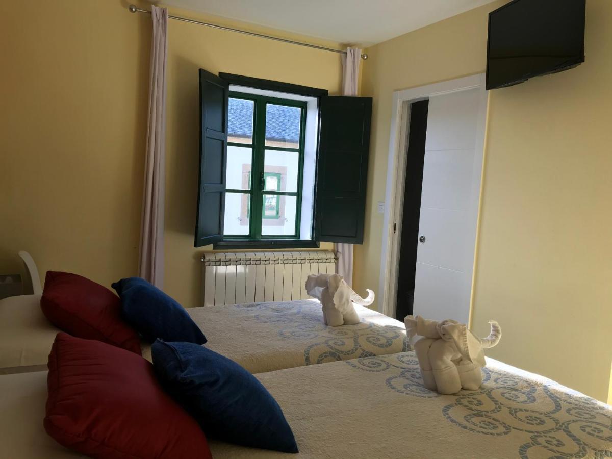 Triple Room Bathroom